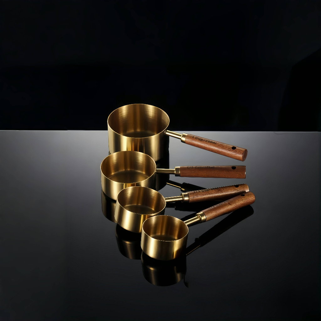 Colheres Medidoras de Aço Inoxidável com Cabo de Madeira – Dourado Luxo para Cozinha Moderna