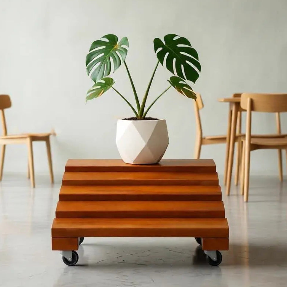 Suporte de Vaso de Planta 30 × 30 cm – Madeira Peroba com Rodinhas de Silicone